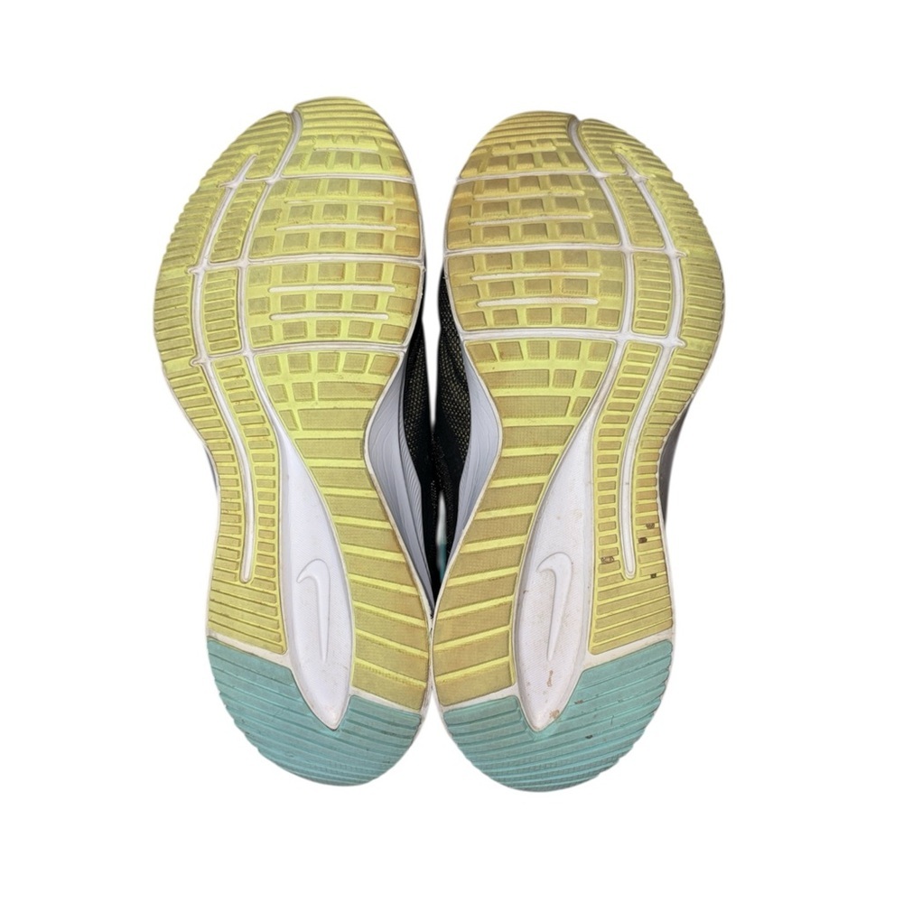 Nike Women’s Quest 3 Running Shoes Black/Barely Volt/Glacier Ice Size 8 - Picture 10 of 10